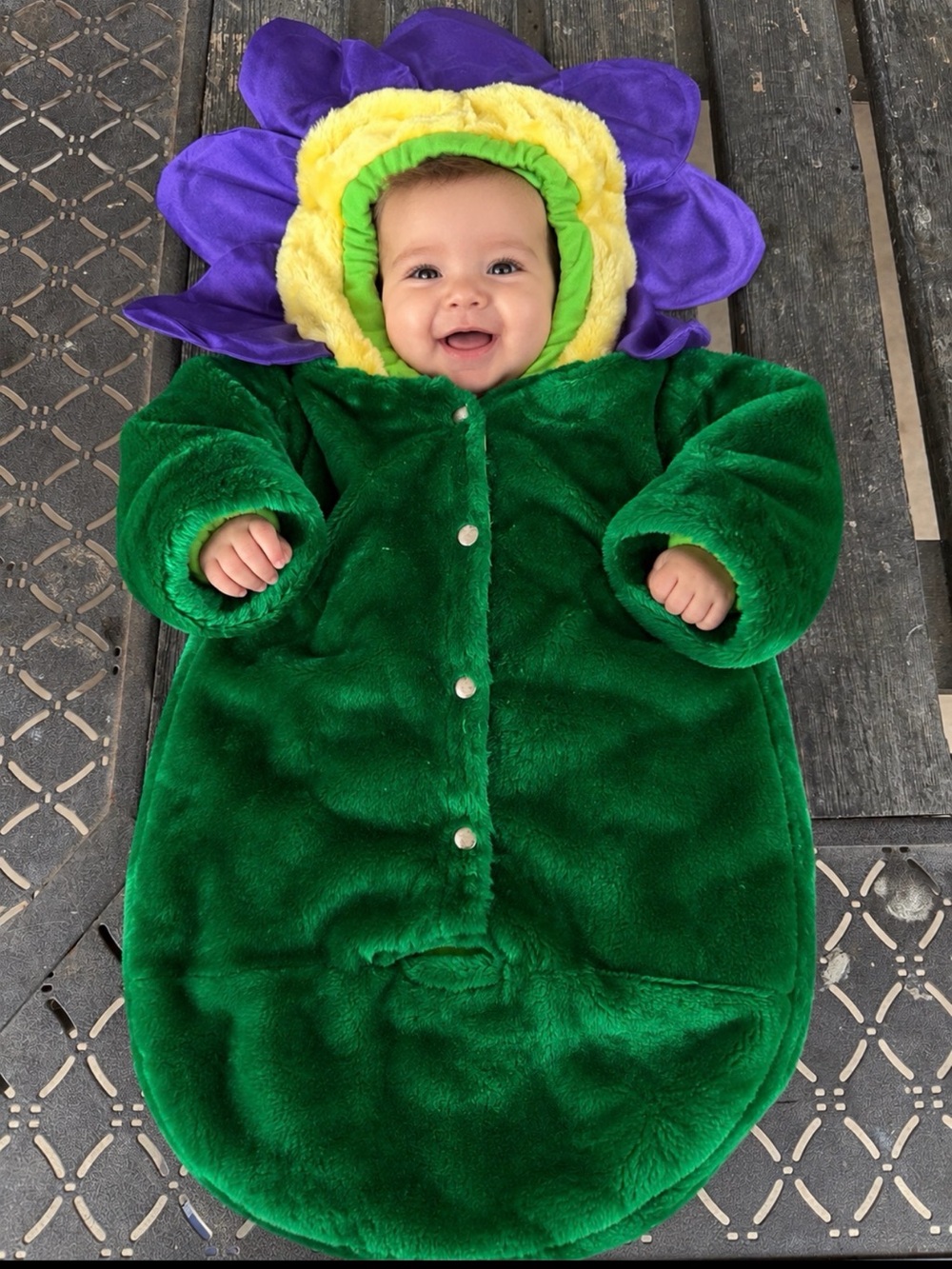 Green Plush Flower Baby bunting Costume - Unbranded 6-12 months